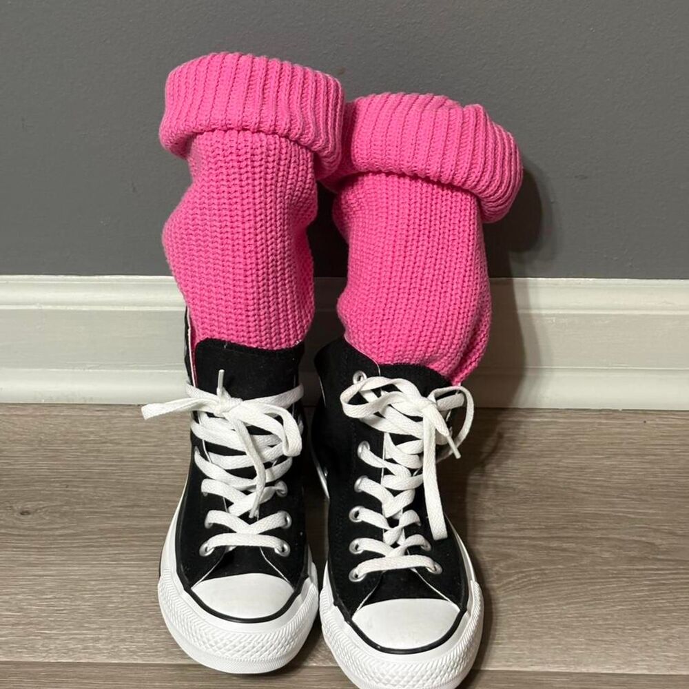 Converse Women's Pink and Black Trainers
